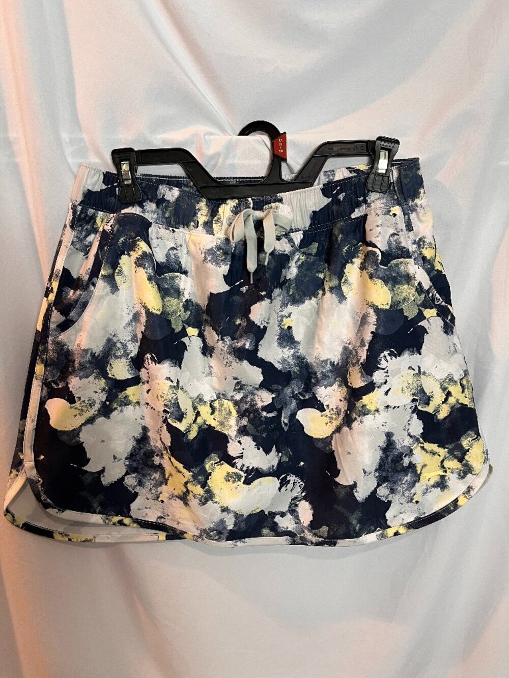 Women's Multi color Slazenger Golf Skort Size M